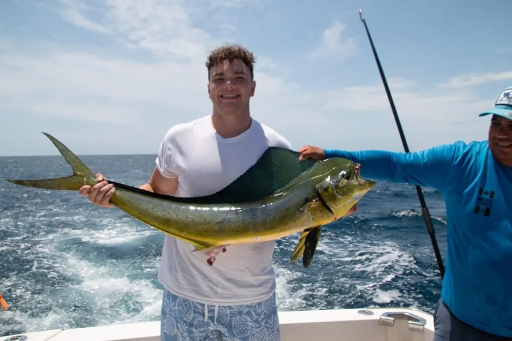 Cabo Dorado Fishing Goes Wild!