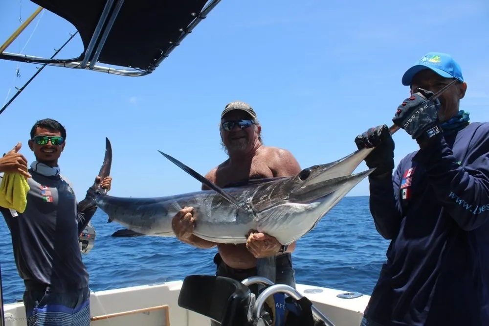 Cabo's Offshore Adrenaline Rush!