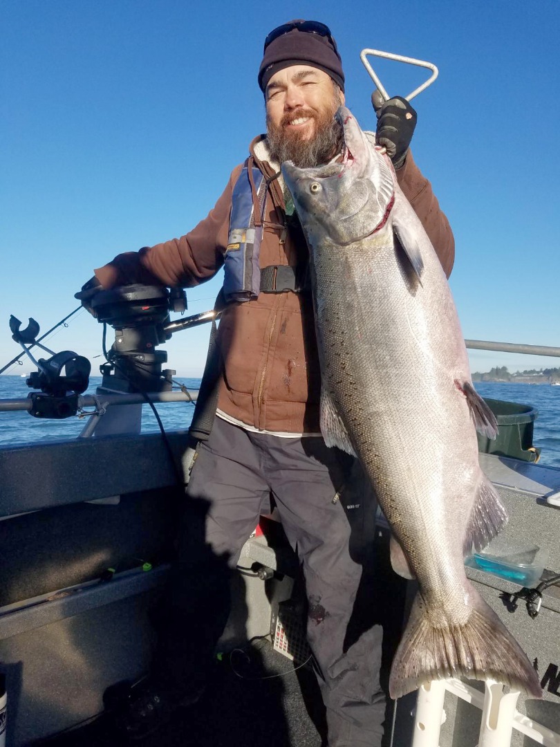 Saltwater Fishing - Rockfish and Lingcod APlenty Out of the Port