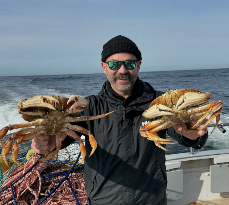 15 limits of JUMBO CRAB by 10:15 am