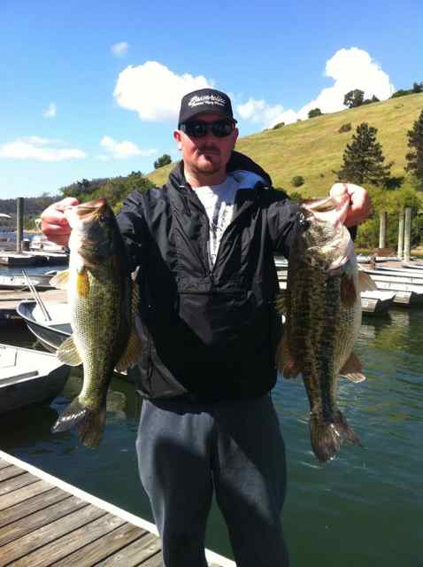 Fishing Lake Chabot (bass fishing) 