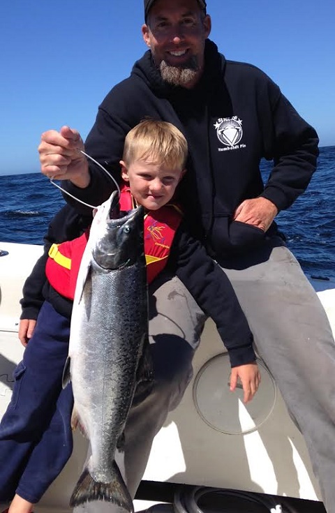 Eureka boats leave the salmon biting