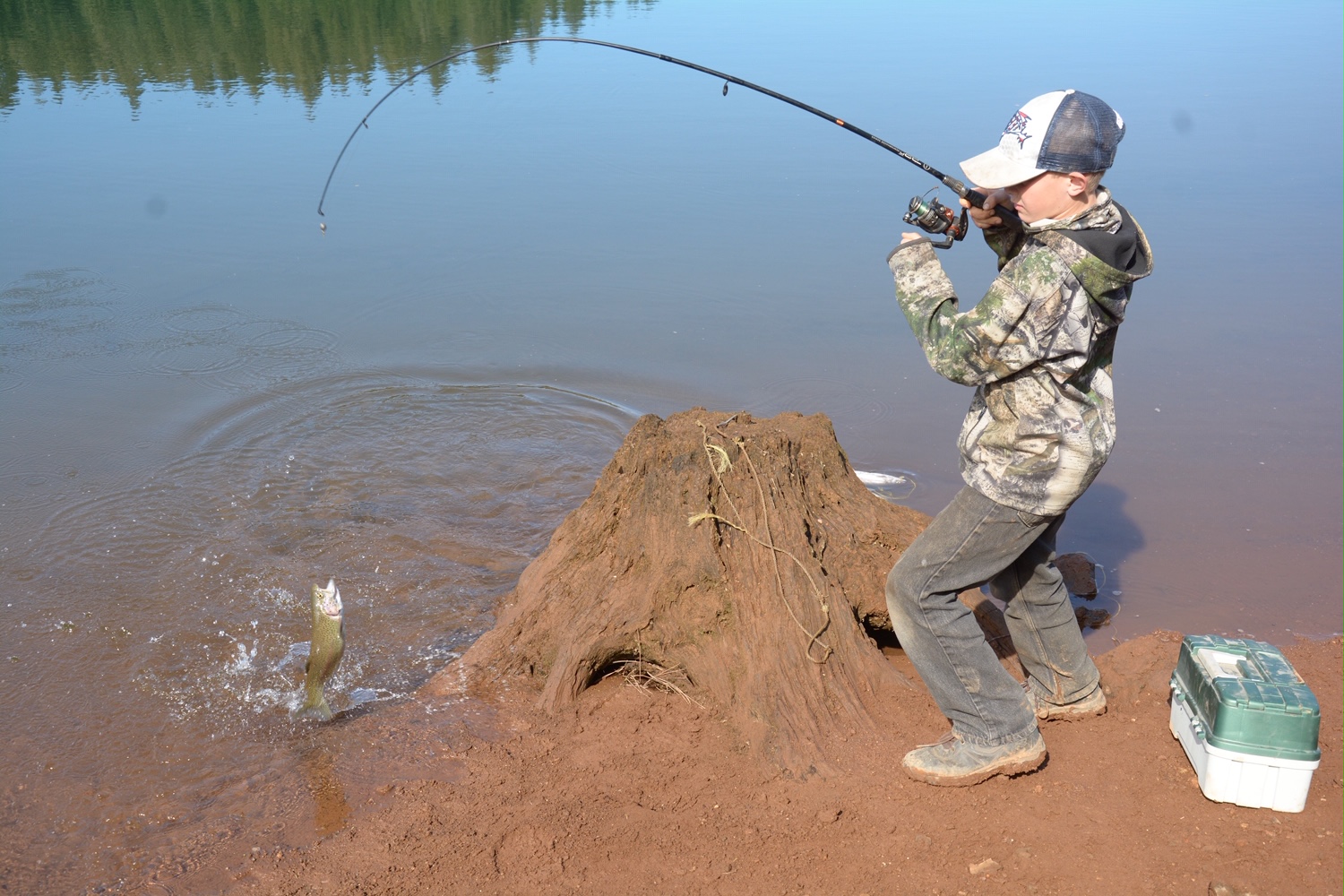 meander reservoir fishing 2022