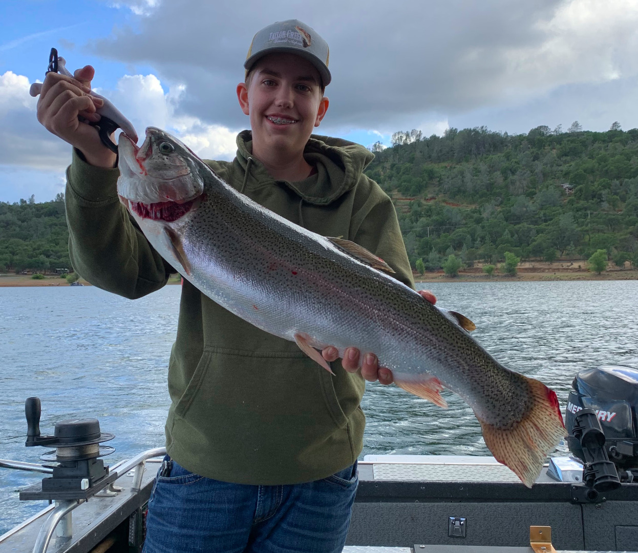  Fishing - Collins Lake Fishing Report 