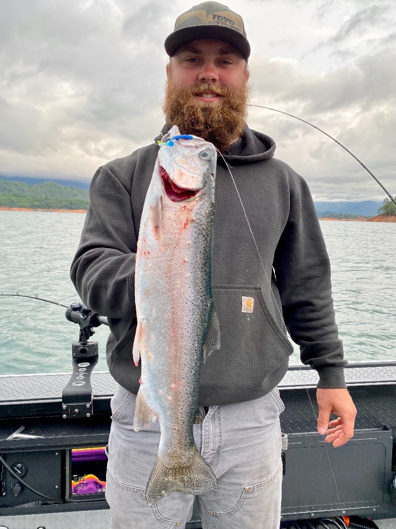 Wet day on Shasta Lake!