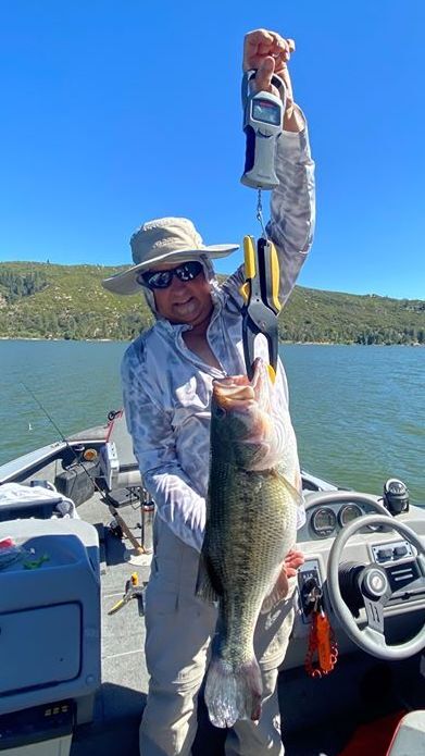 Lake store hemet fishing