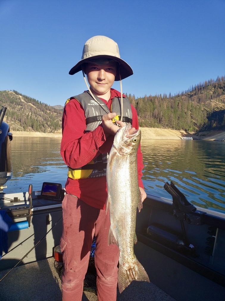 Hot days on Shasta Lake!