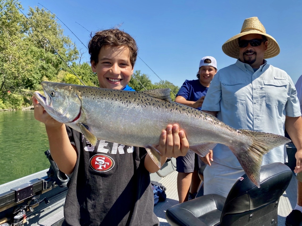 Lower Sac loaded with salmon!