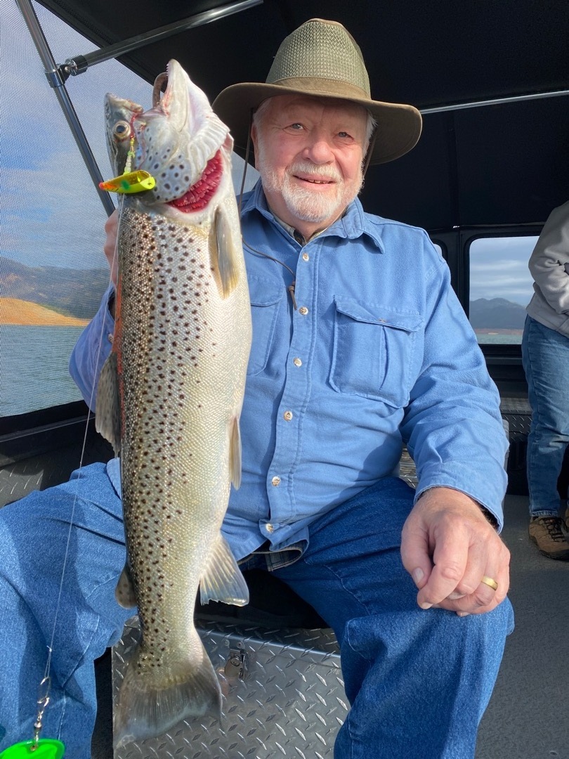 Trollers scoring on Shasta Lake!