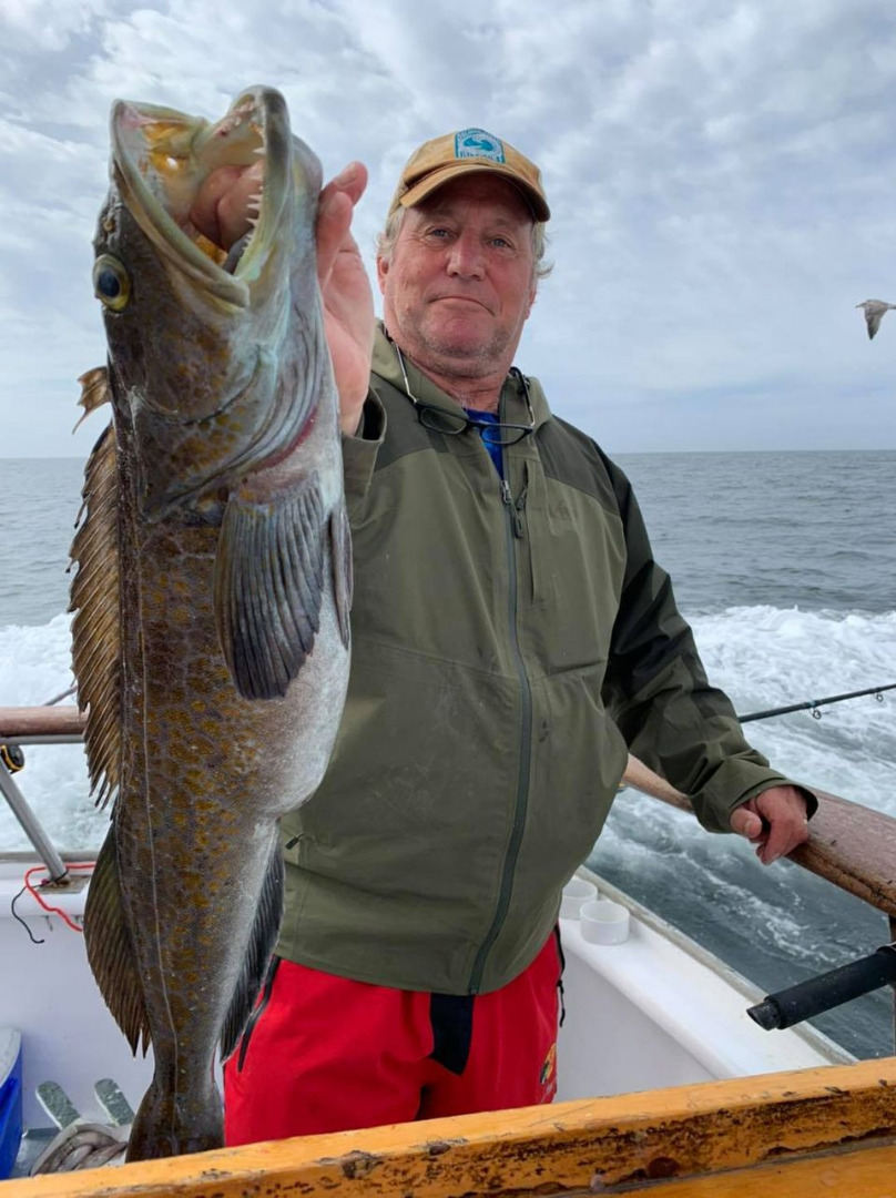 Limits of Rockfish and a Fish Per Rod on The Lings