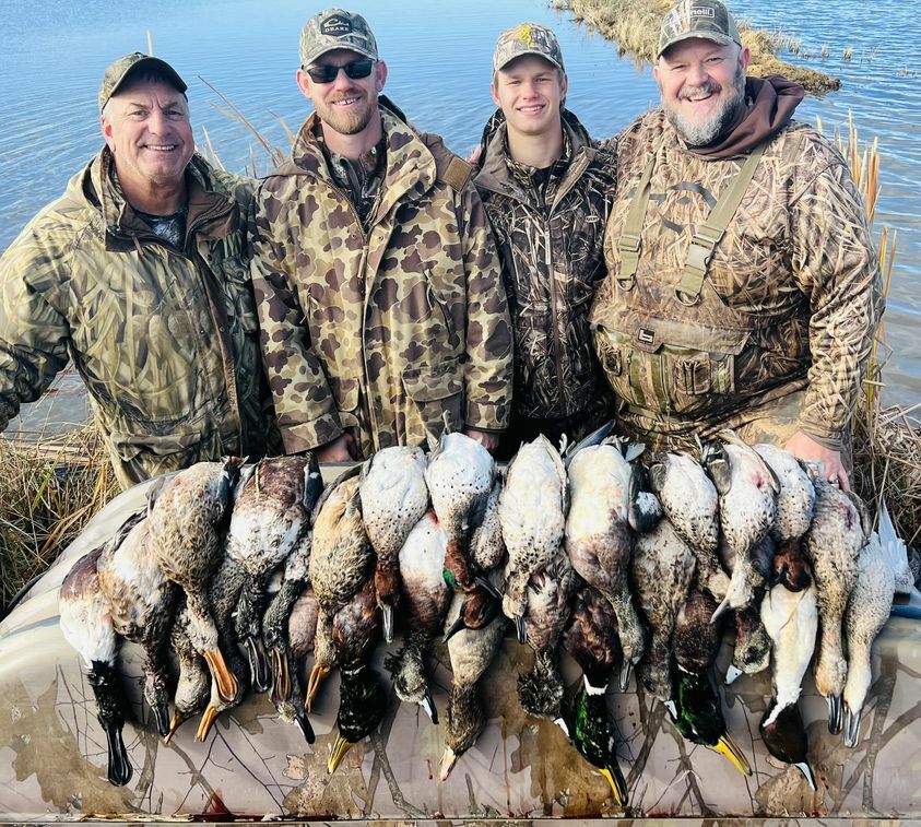 Great Tuesday Waterfowl Hunting the Sacramento Valley 