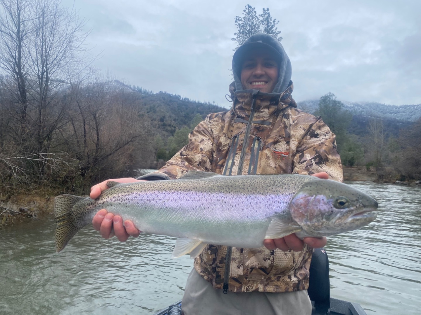 Trinity River hot steelhead fishing!