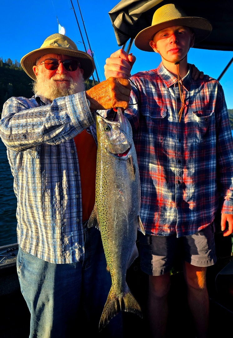 Hump Day Hogs on Shasta Lake
