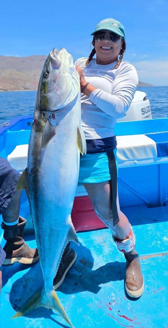 Nancy Flores with a beast! 
