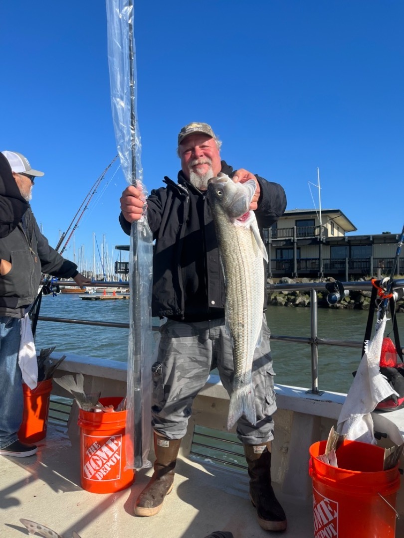 Happy Hooker Fish Report - Happy Hooker - Phenix Rods Live Bait Action! -  May 15, 2023